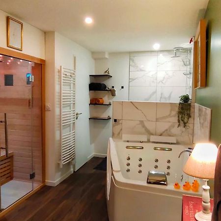 Votre Escale Jungle Sauna & Spa Ниор Екстериор снимка