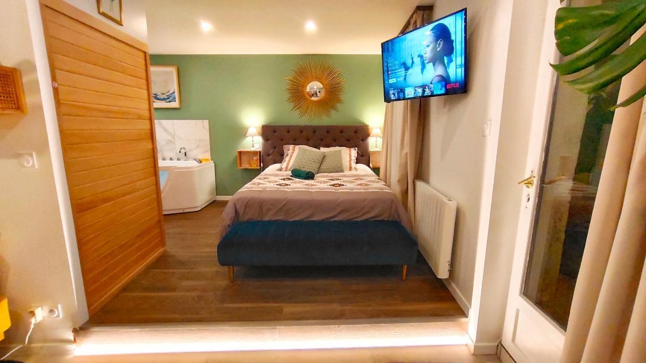 Votre Escale Jungle Sauna & Spa Ниор Екстериор снимка